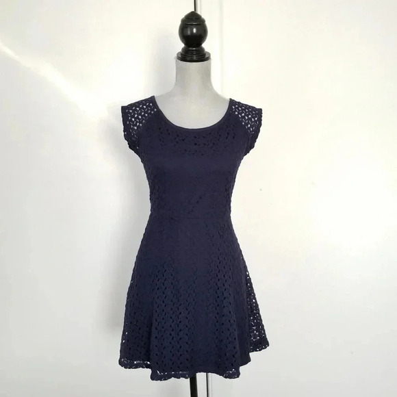Navy Blue Floral Lace Lined Sheath Dress Stretch S - Picture 1 of 8